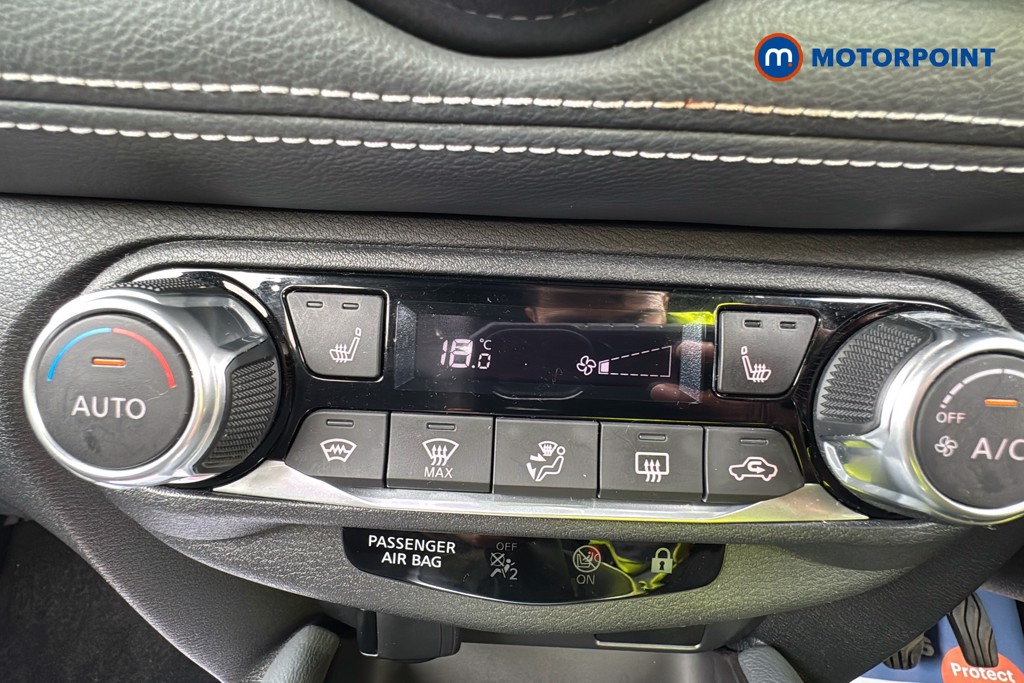 Nissan Juke Tekna Manual Petrol SUV - Stock Number (1626617) - 14th supplementary image