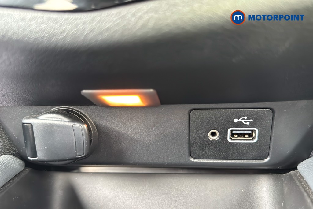 Nissan Juke Tekna Manual Petrol SUV - Stock Number (1626617) - 17th supplementary image