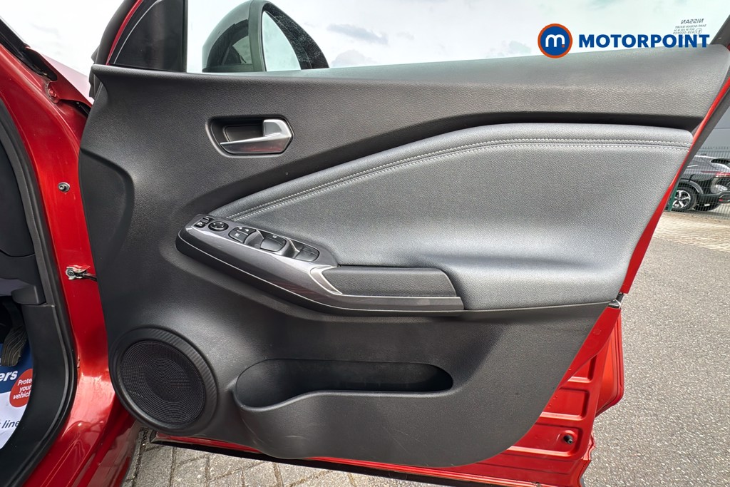 Nissan Juke Tekna Manual Petrol SUV - Stock Number (1626617) - 19th supplementary image