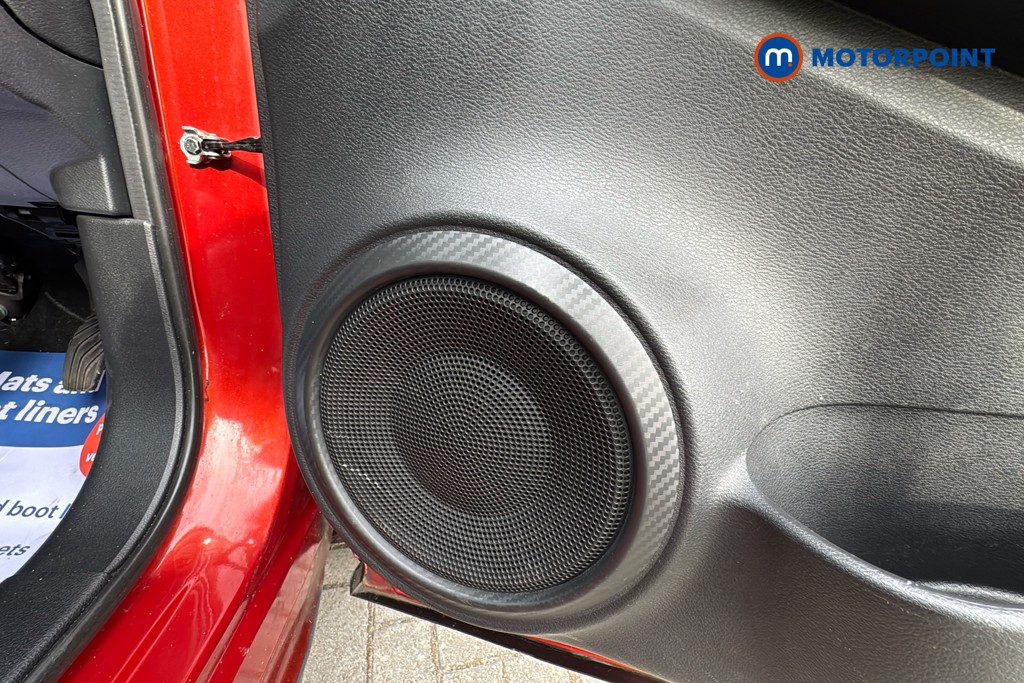 Nissan Juke Tekna Manual Petrol SUV - Stock Number (1626617) - 21st supplementary image