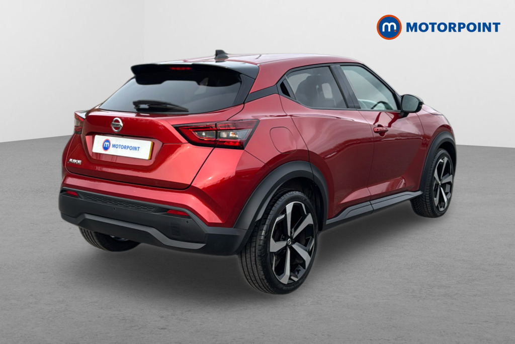 Nissan Juke Tekna Manual Petrol SUV - Stock Number (1626617) - Drivers side rear corner