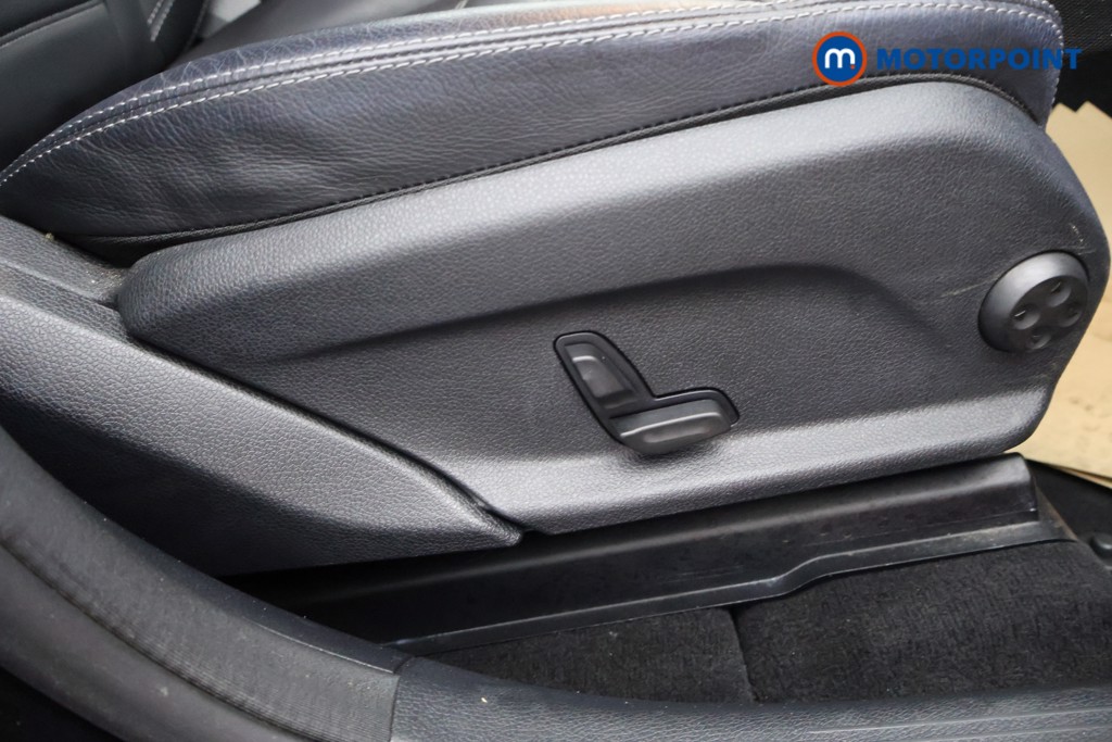 Mercedes-Benz EQC Amg Line Automatic Electric SUV - Stock Number (1626732) - 27th supplementary image