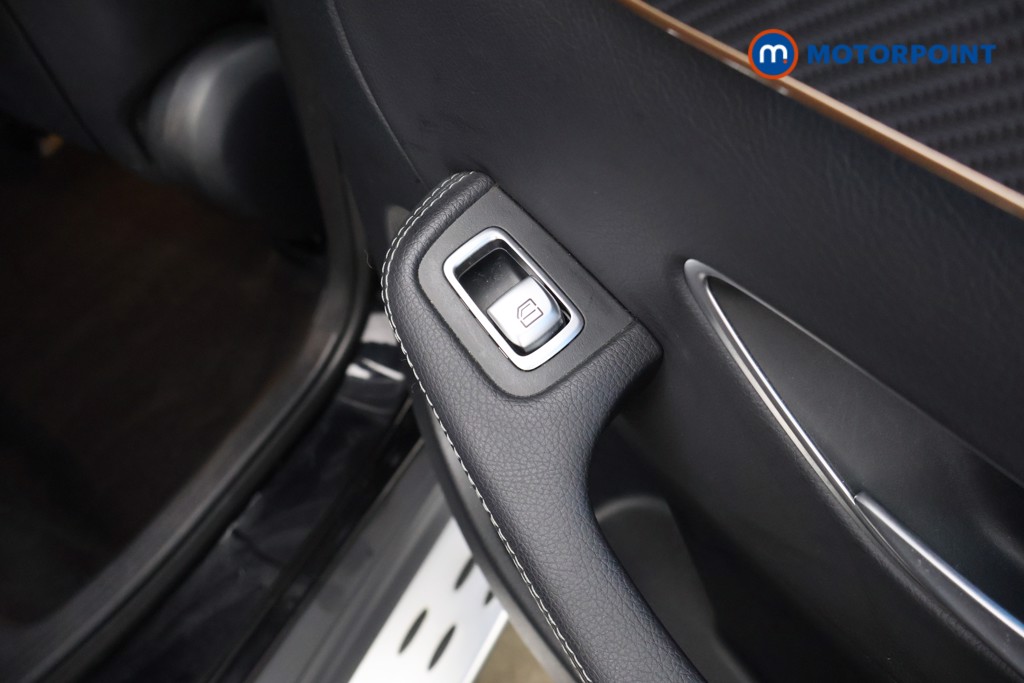 Mercedes-Benz EQC Amg Line Automatic Electric SUV - Stock Number (1626732) - 32nd supplementary image