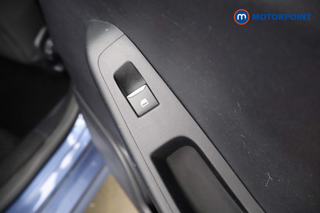 Ford Fiesta St-Line Edition Manual Petrol Hatchback - Stock Number (1626759) - 25th supplementary image