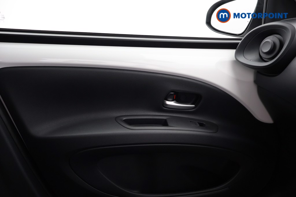 Toyota Aygo X Pure Manual Petrol Hatchback - Stock Number (1626762) - 14th supplementary image