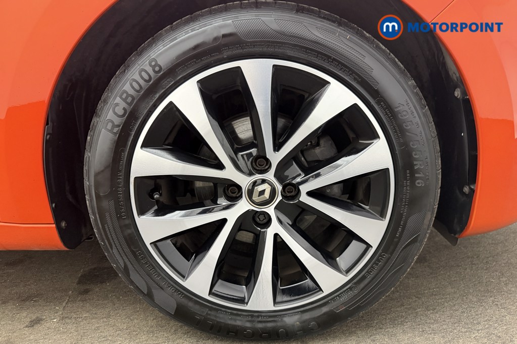 Renault Clio Iconic Manual Petrol Hatchback - Stock Number (1626849) - 1st supplementary image