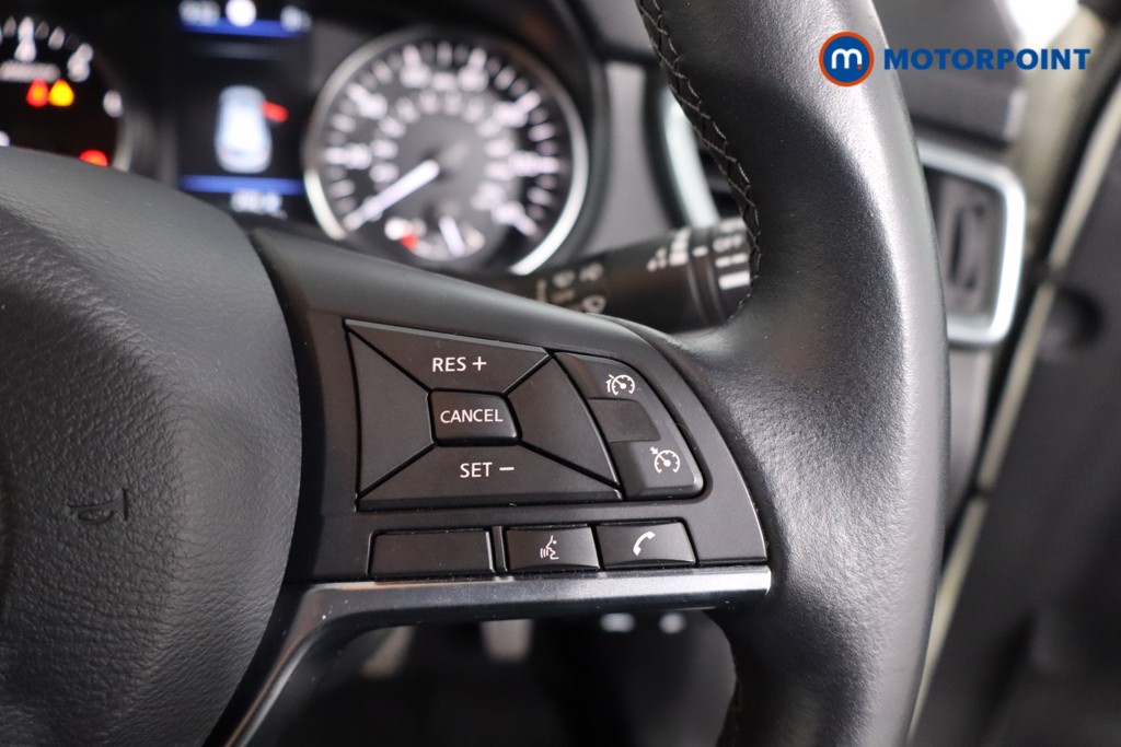Nissan Qashqai N-Motion Manual Petrol SUV - Stock Number (1626878) - 8th supplementary image