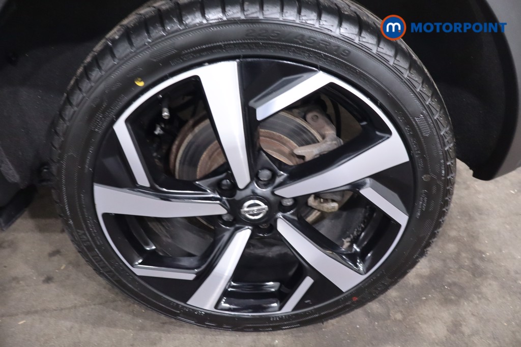 Nissan Qashqai N-Motion Manual Petrol SUV - Stock Number (1626878) - 11th supplementary image