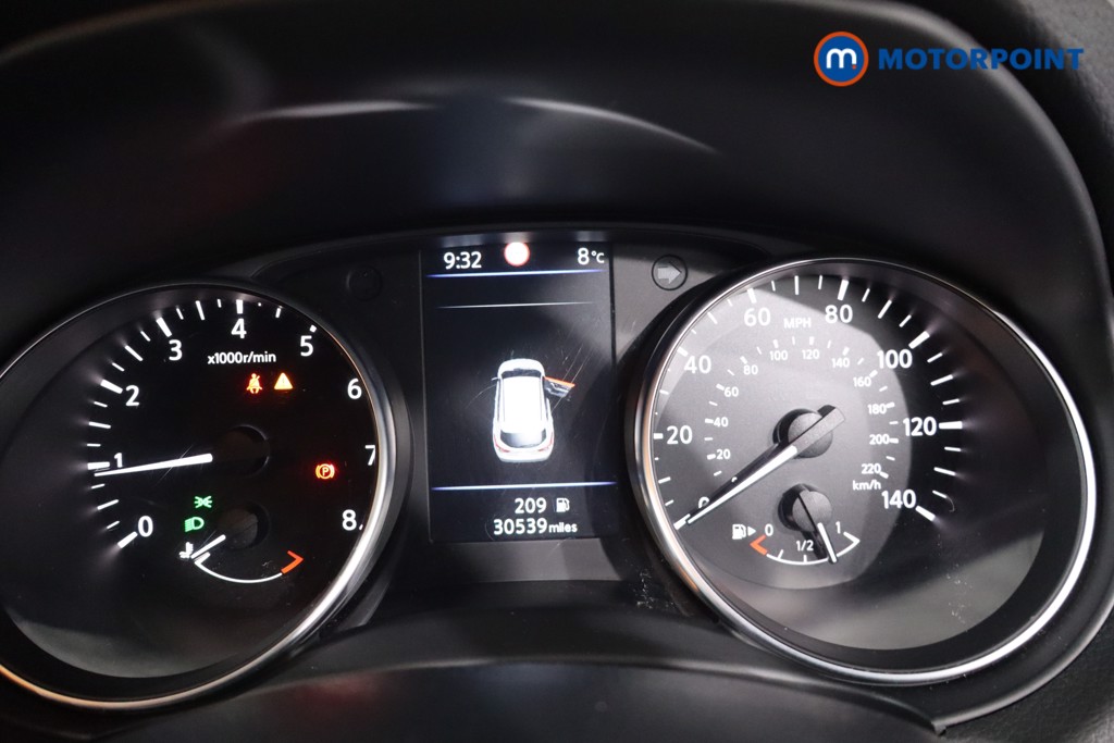 Nissan Qashqai N-Motion Manual Petrol SUV - Stock Number (1626878) - 16th supplementary image