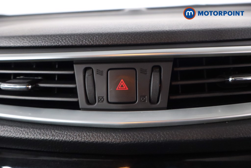 Nissan Qashqai N-Motion Manual Petrol SUV - Stock Number (1626878) - 19th supplementary image