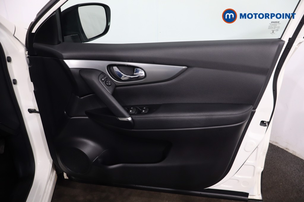 Nissan Qashqai N-Motion Manual Petrol SUV - Stock Number (1626878) - 26th supplementary image
