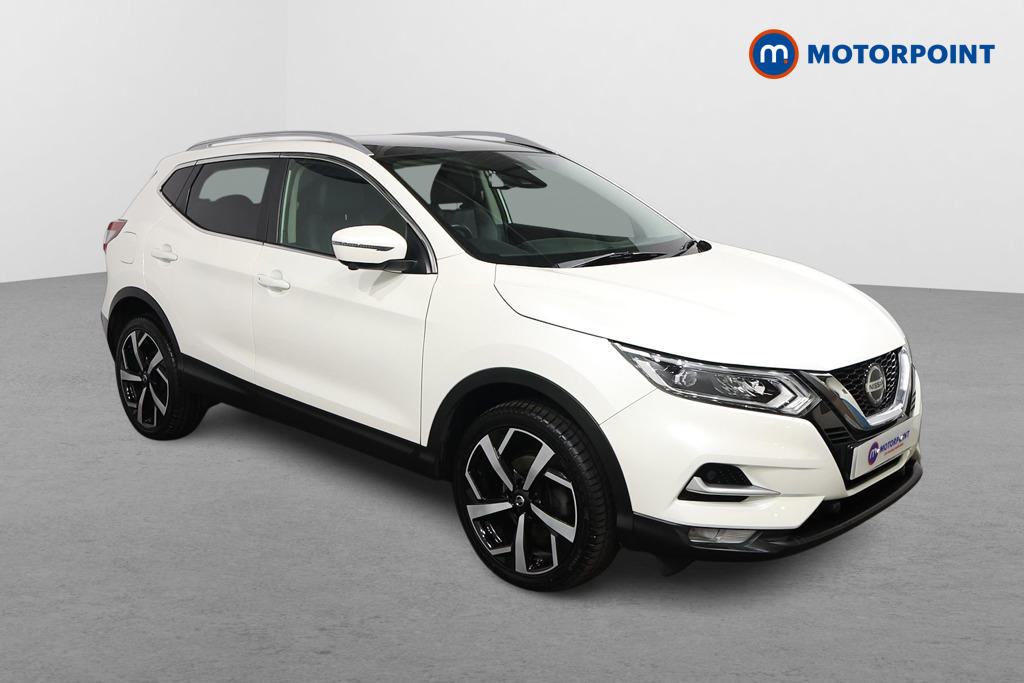 Nissan Qashqai N-Motion Manual Petrol SUV - Stock Number (1626878) - Drivers side front corner