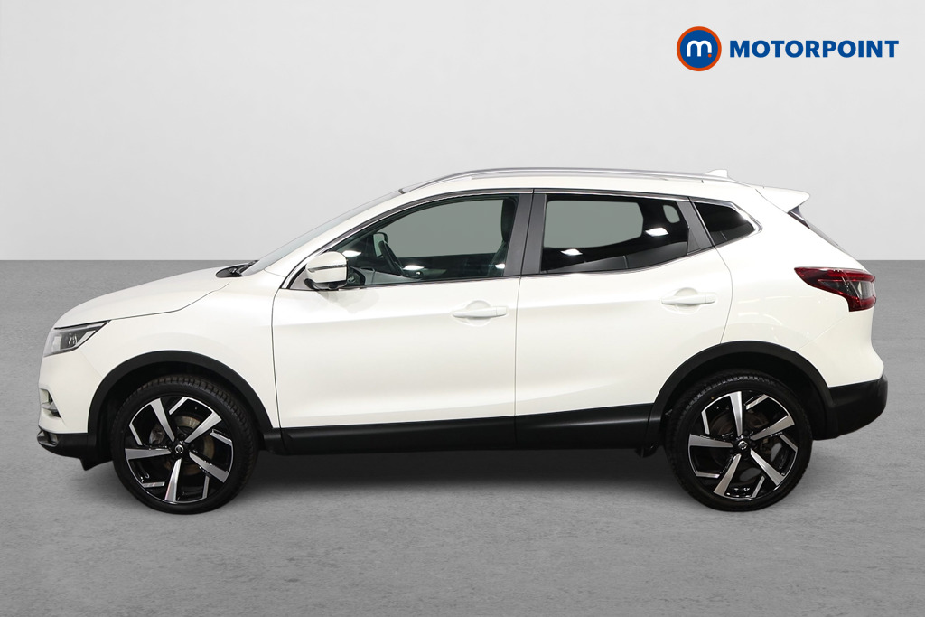 Nissan Qashqai N-Motion Manual Petrol SUV - Stock Number (1626878) - Passenger side