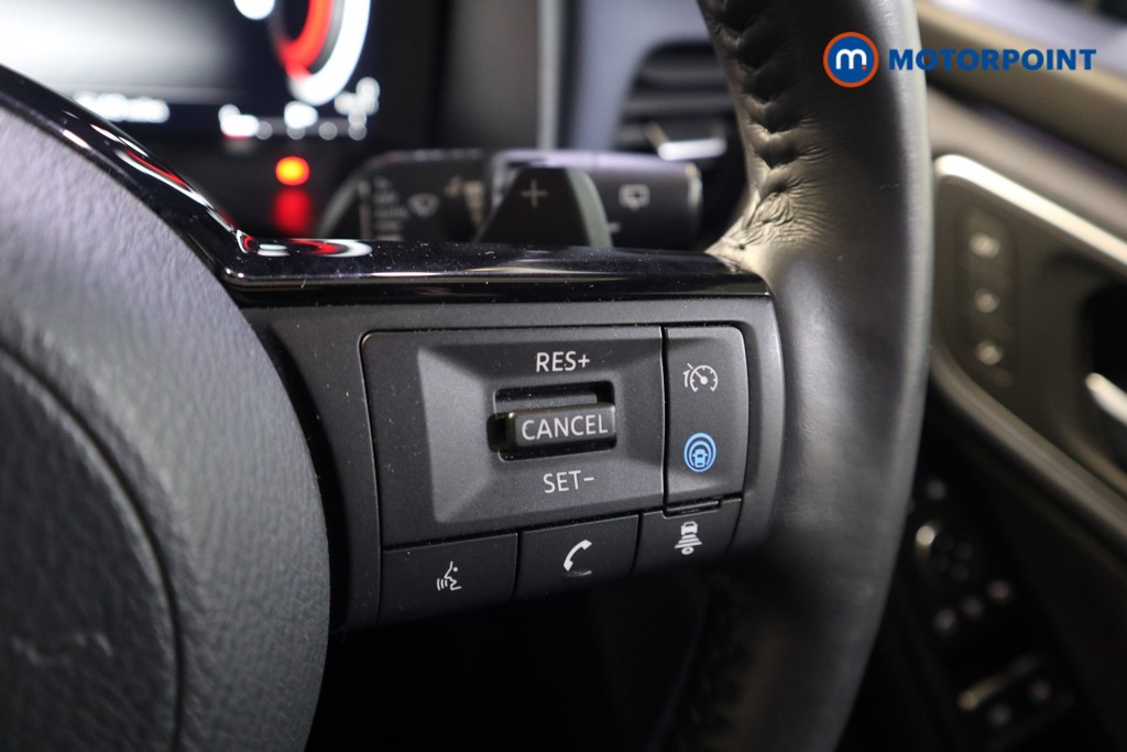 Nissan Qashqai Tekna-Plus Automatic Petrol SUV - Stock Number (1626974) - 4th supplementary image