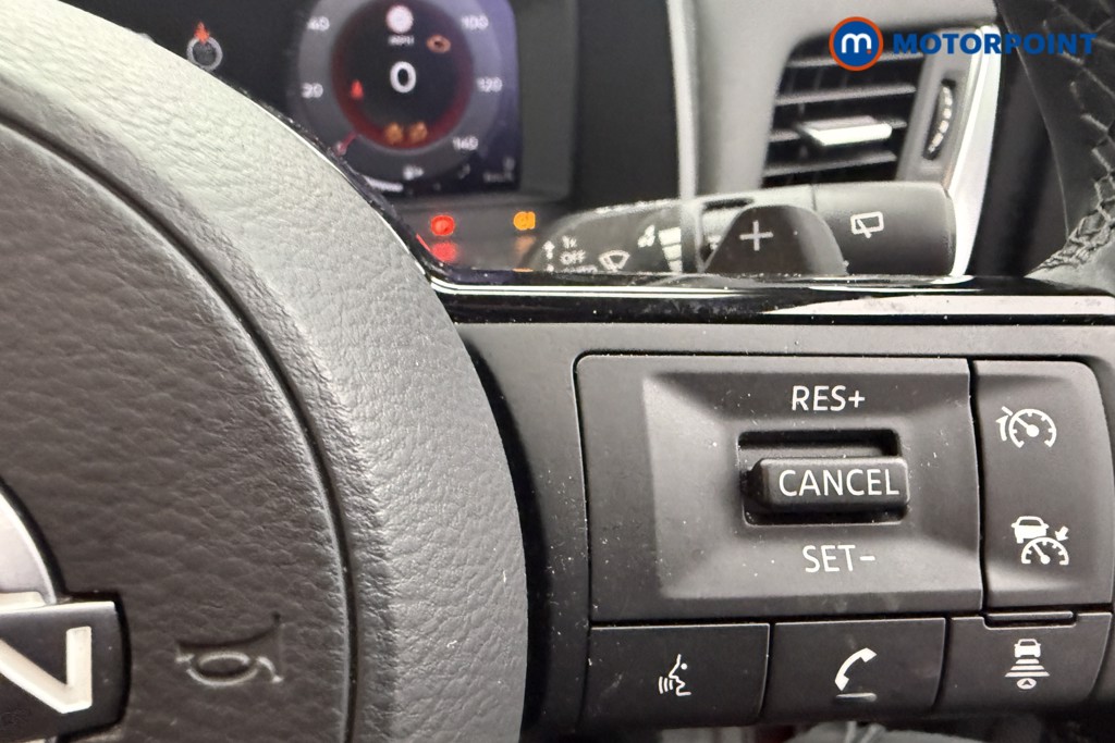 Nissan Qashqai N-Connecta Automatic Petrol SUV - Stock Number (1627500) - 7th supplementary image