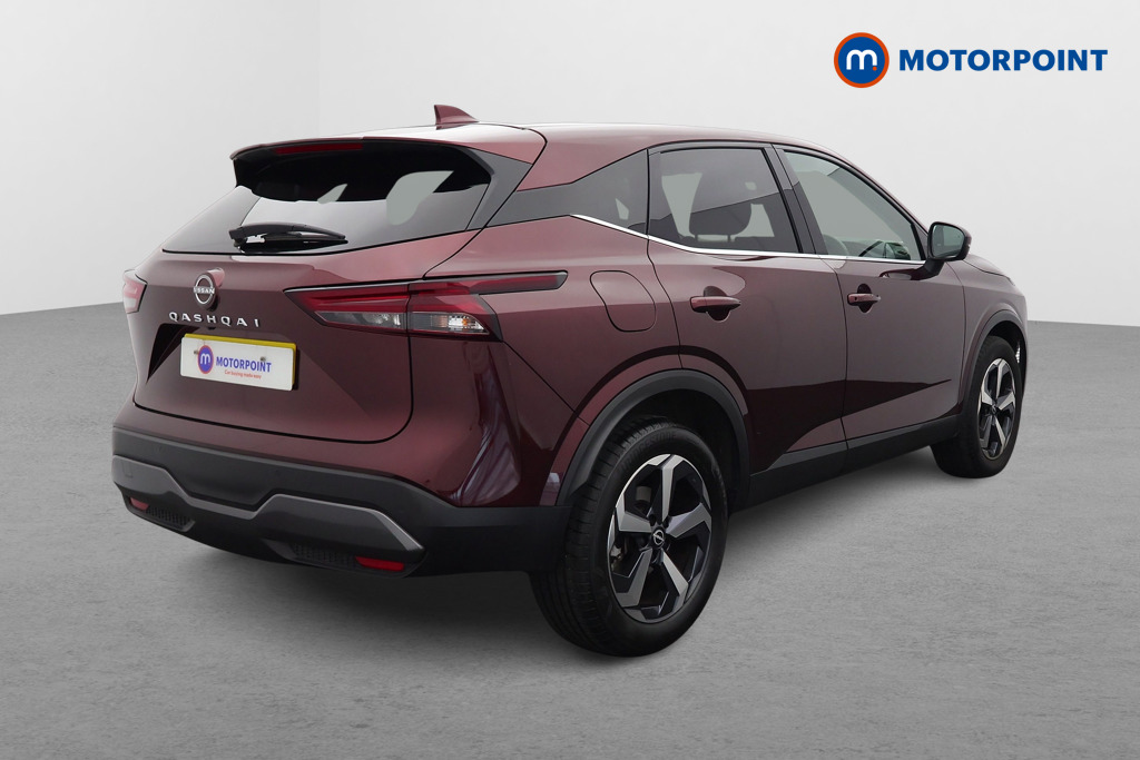 Nissan Qashqai N-Connecta Automatic Petrol SUV - Stock Number (1627500) - Drivers side rear corner