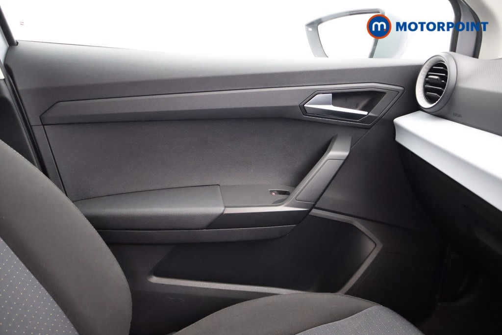 Seat Arona Se Technology Manual Petrol SUV - Stock Number (1627725) - 16th supplementary image