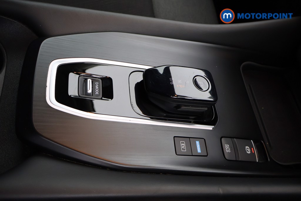 Nissan Qashqai N-Connecta Automatic Petrol-Electric Hybrid SUV - Stock Number (1627741) - 6th supplementary image