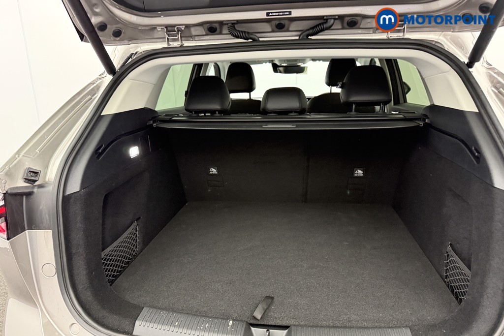 Mg Motor Uk HS Trophy Automatic Petrol Plug-In Hybrid SUV - Stock Number (1627865) - 12th supplementary image