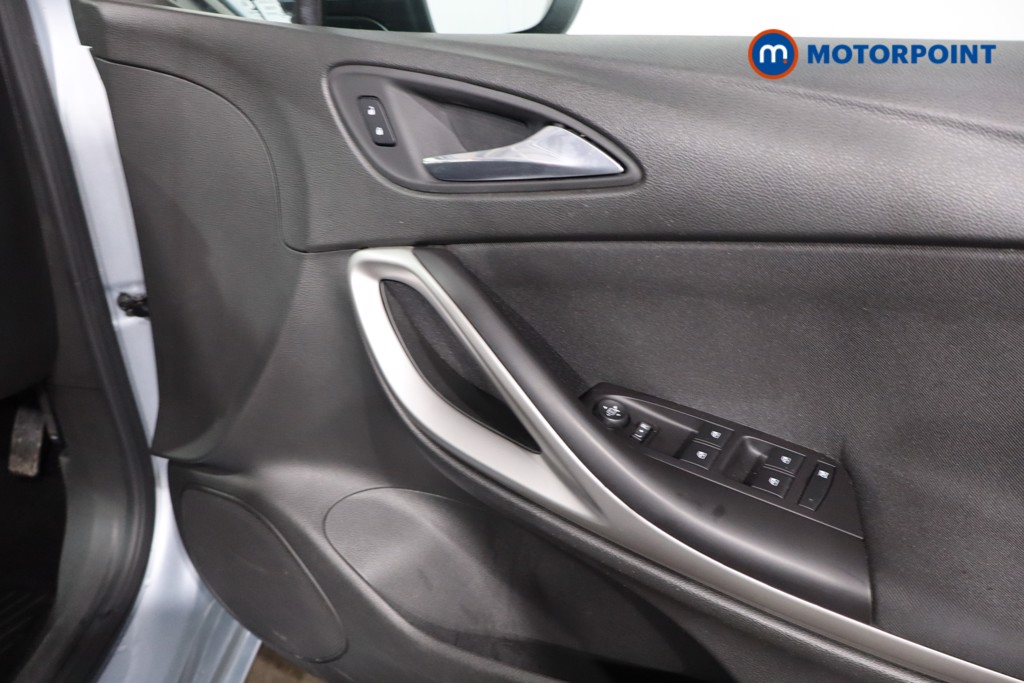 Vauxhall Astra Tech Line Nav Manual Petrol Hatchback - Stock Number (1628193) - 25th supplementary image