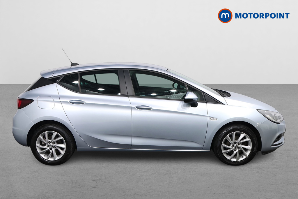 Vauxhall Astra Tech Line Nav Manual Petrol Hatchback - Stock Number (1628193) - Drivers side