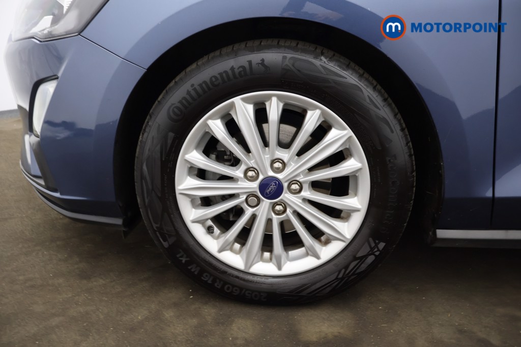 Ford Focus Titanium Manual Petrol Hatchback - Stock Number (1628620) - 4th supplementary image