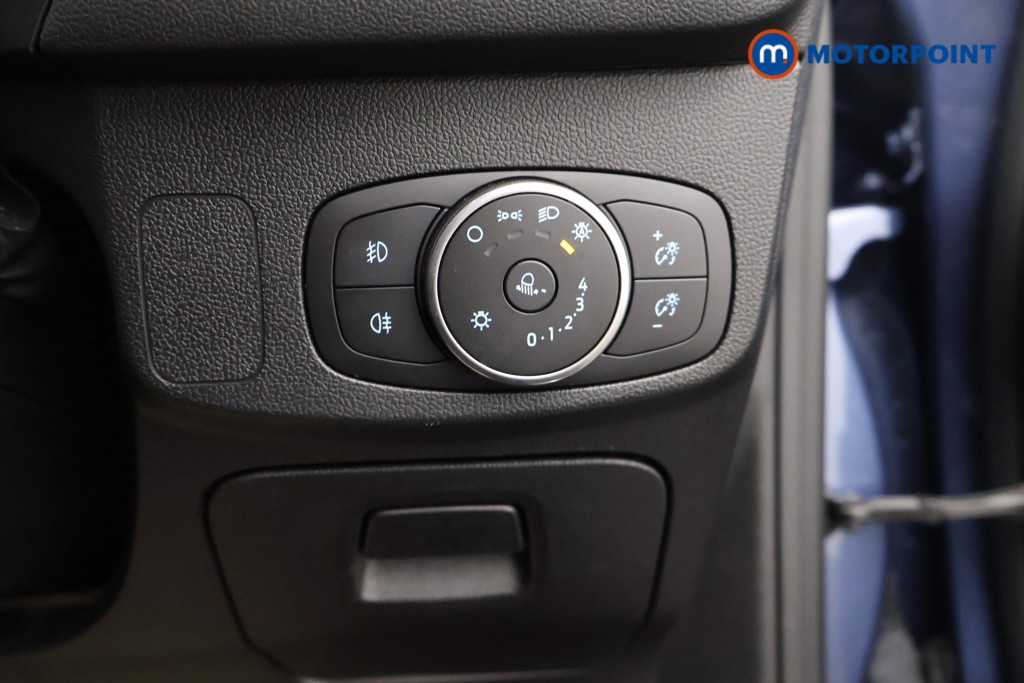 Ford Focus Titanium Manual Petrol Hatchback - Stock Number (1628620) - 10th supplementary image