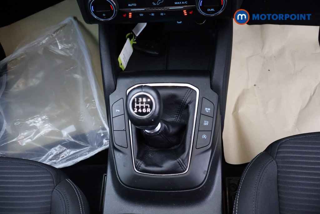 Ford Focus Titanium Manual Petrol Hatchback - Stock Number (1628620) - 14th supplementary image