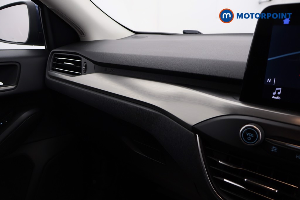 Ford Focus Titanium Manual Petrol Hatchback - Stock Number (1628620) - 15th supplementary image