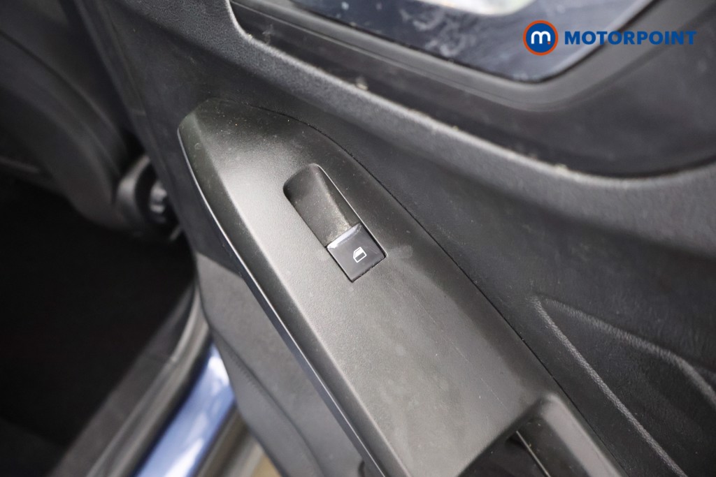 Ford Focus Titanium Manual Petrol Hatchback - Stock Number (1628620) - 25th supplementary image