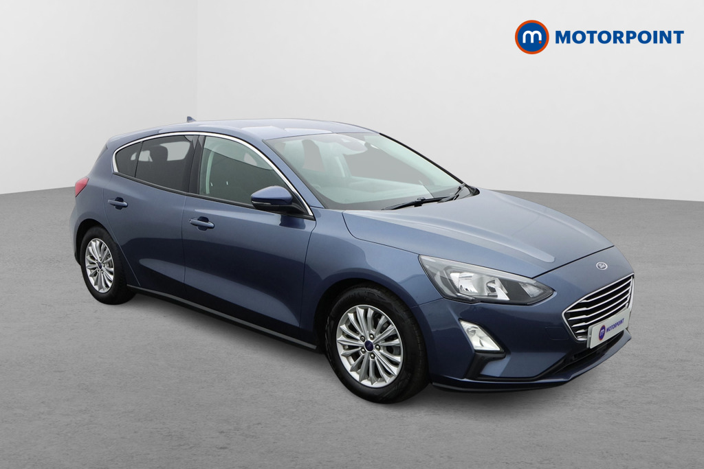 Ford Focus Titanium Manual Petrol Hatchback - Stock Number (1628620) - Drivers side front corner