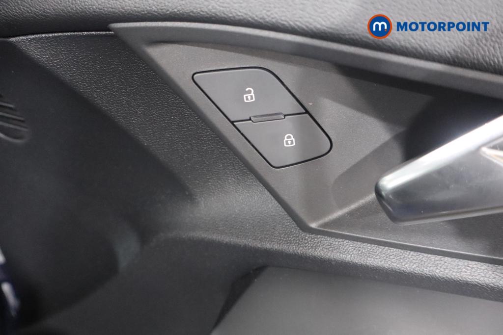 Audi A3 Black Edition Manual Petrol Hatchback - Stock Number (1629739) - 9th supplementary image