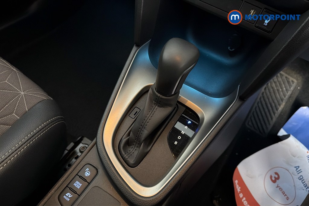 Toyota Yaris Cross Excel Automatic Petrol-Electric Hybrid Estate - Stock Number (1597643) - 15th supplementary image