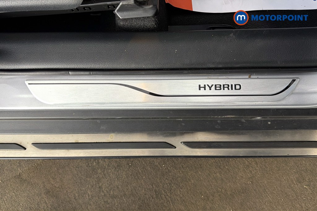 Toyota Yaris Cross Excel Automatic Petrol-Electric Hybrid Estate - Stock Number (1597643) - 27th supplementary image