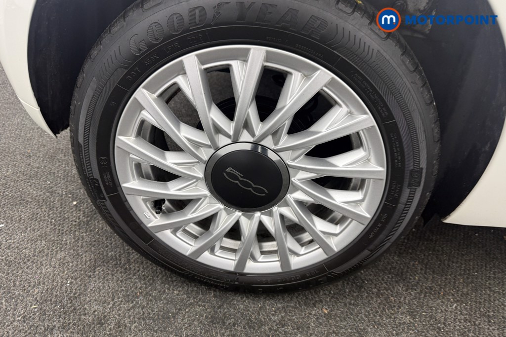 Fiat 500 Lounge Manual Petrol Hatchback - Stock Number (1605080) - 14th supplementary image