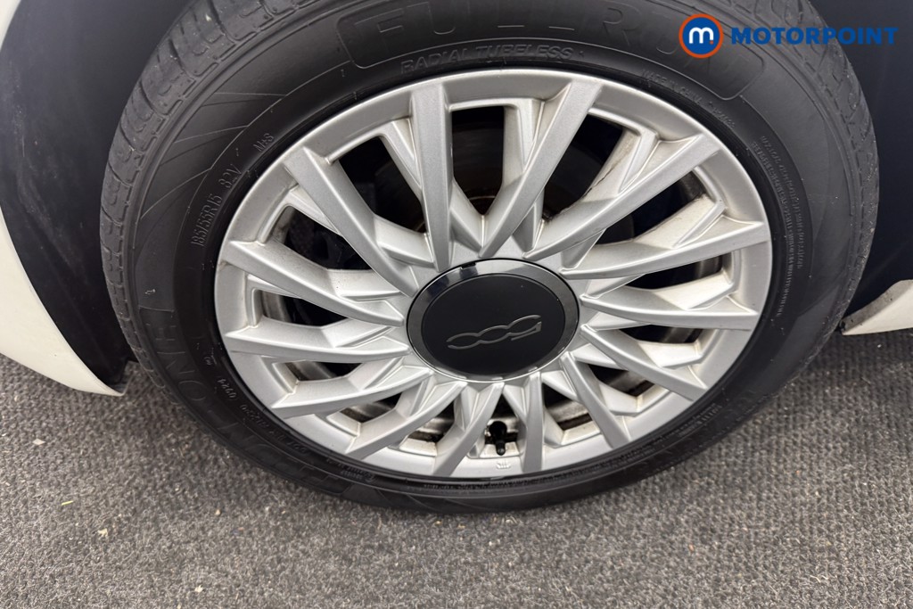 Fiat 500 Lounge Manual Petrol Hatchback - Stock Number (1605080) - 16th supplementary image