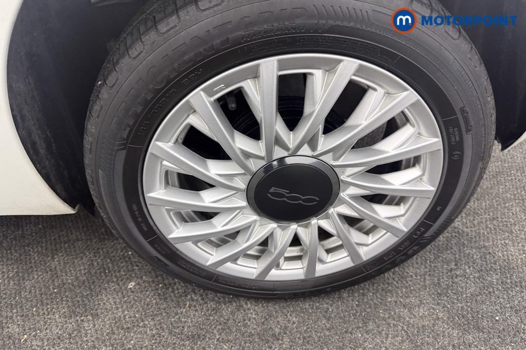 Fiat 500 Lounge Manual Petrol Hatchback - Stock Number (1605080) - 17th supplementary image