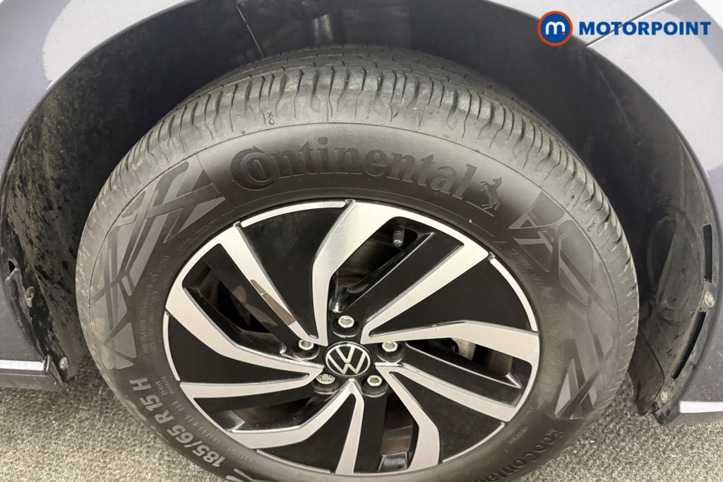 Volkswagen Polo Life Manual Petrol Hatchback - Stock Number (1611749) - 17th supplementary image