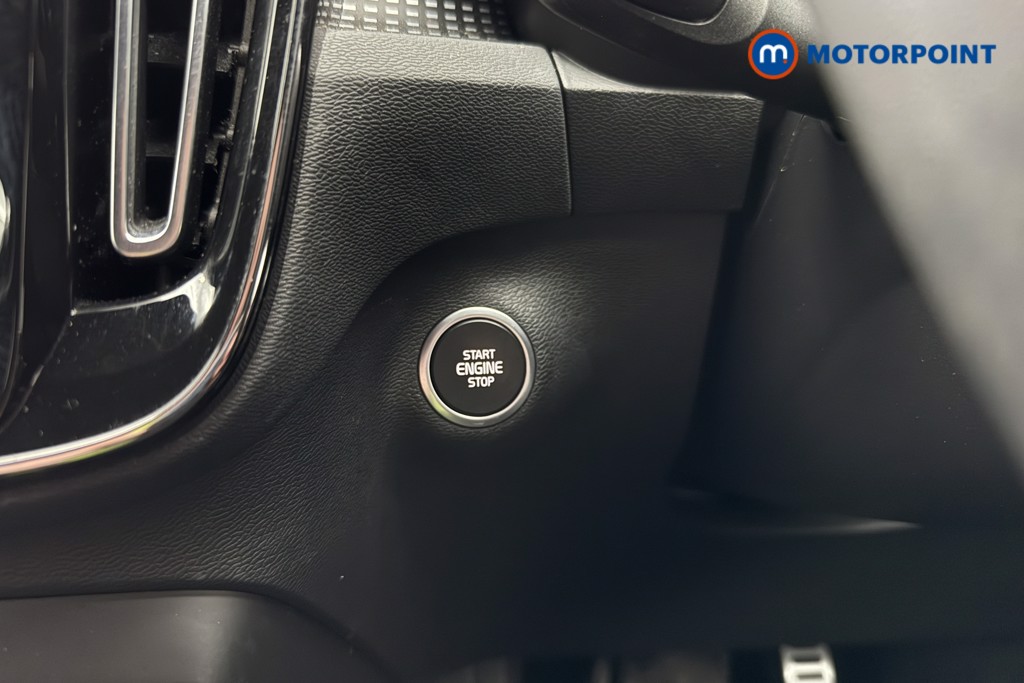 Volvo Xc40 R Design Automatic Petrol SUV - Stock Number (1612699) - 14th supplementary image