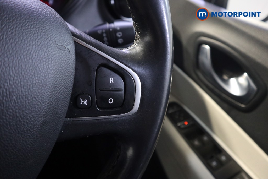 Renault Captur Gt Line Manual Petrol SUV - Stock Number (1613745) - 4th supplementary image