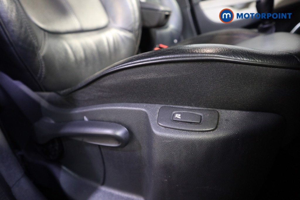 Renault Captur Gt Line Manual Petrol SUV - Stock Number (1613745) - 13th supplementary image