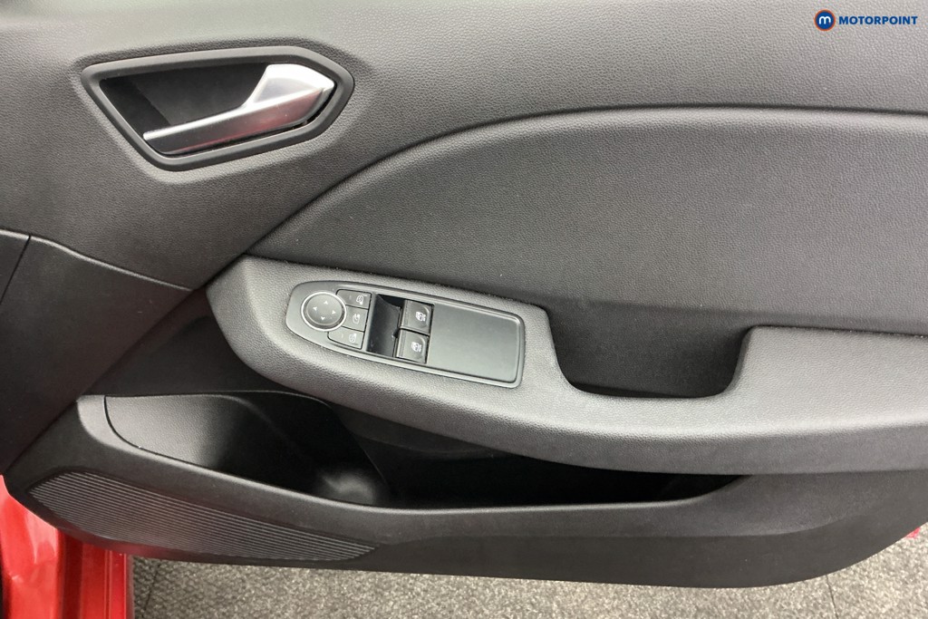Renault Clio Iconic Manual Petrol Hatchback - Stock Number (1613894) - 24th supplementary image