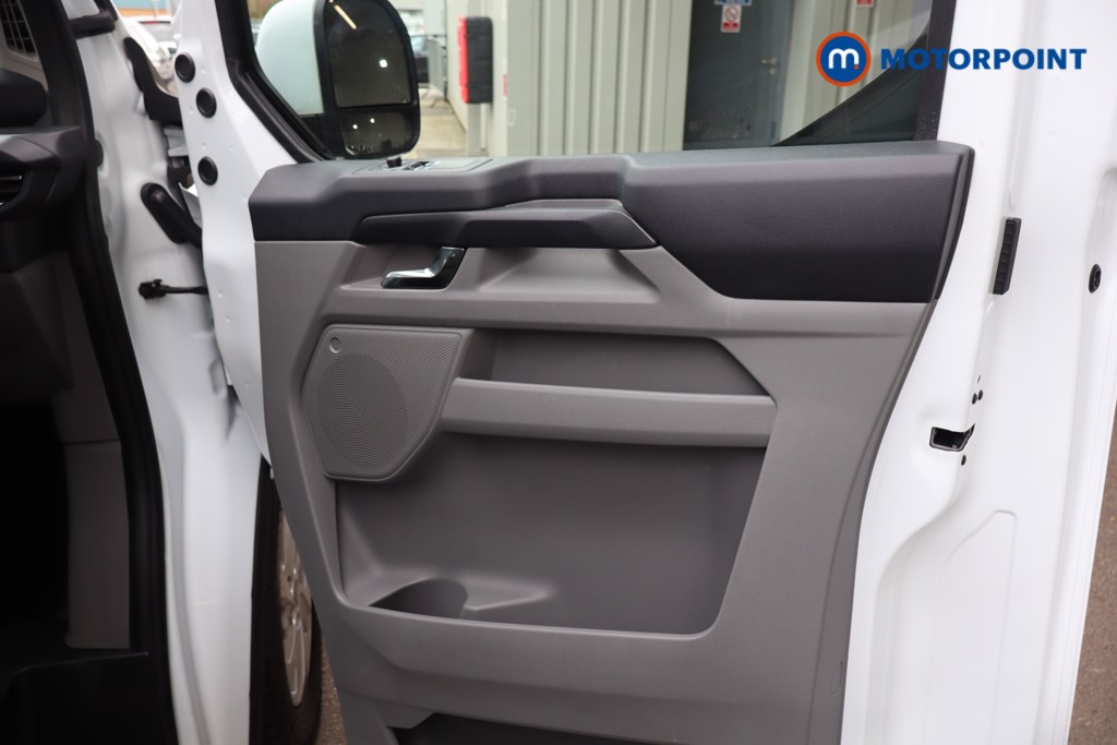 Ford Transit Custom Limited Manual Diesel Panel Van - Stock Number (1614057) - 23rd supplementary image