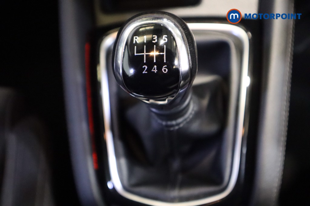 Nissan Qashqai N-Connecta Manual Petrol SUV - Stock Number (1615368) - 5th supplementary image