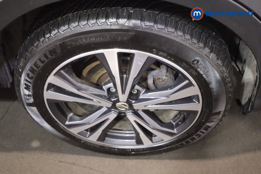 Nissan Qashqai N-Connecta Manual Petrol SUV - Stock Number (1615368) - 11th supplementary image