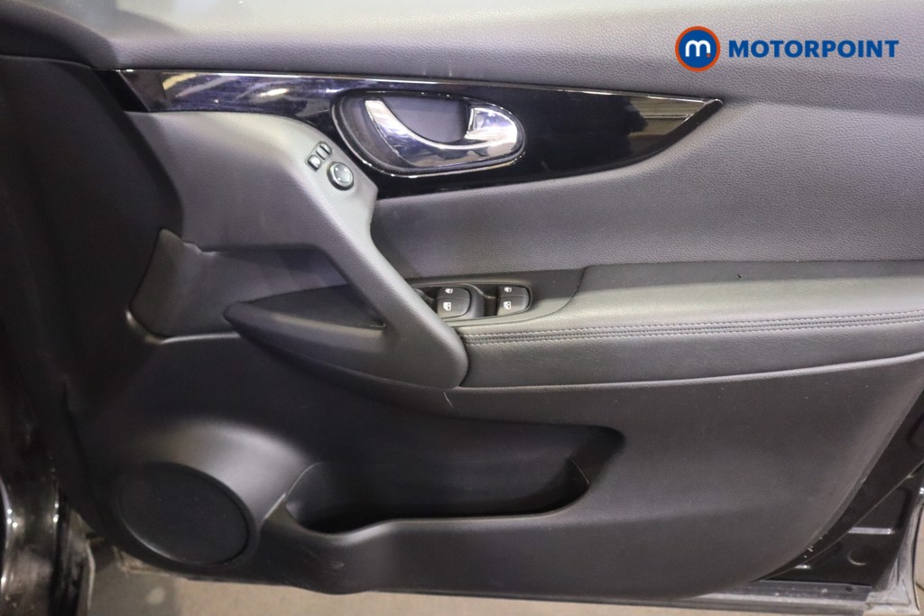 Nissan Qashqai N-Connecta Manual Petrol SUV - Stock Number (1615368) - 13th supplementary image