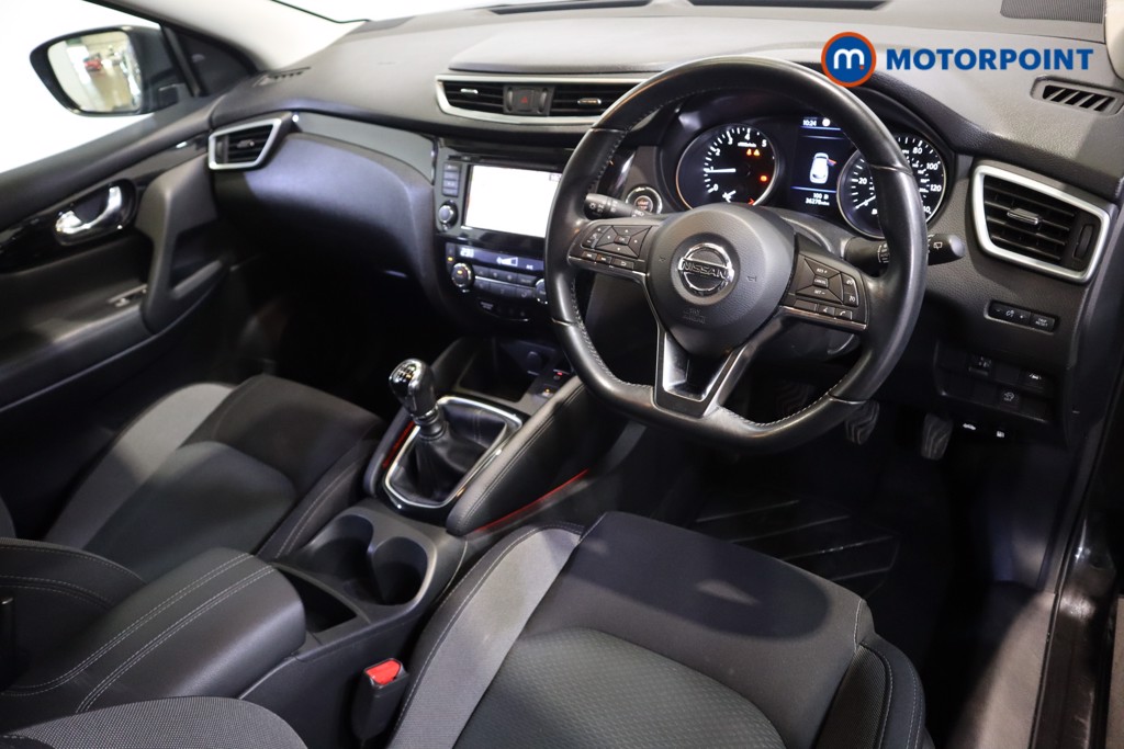 Nissan Qashqai N-Connecta Manual Petrol SUV - Stock Number (1615368) - 1st supplementary image