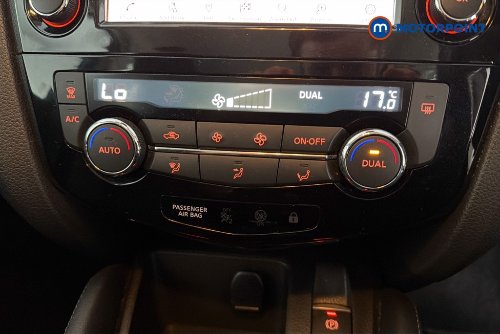 Nissan Qashqai Acenta Premium Manual Diesel SUV - Stock Number (1615591) - 12th supplementary image