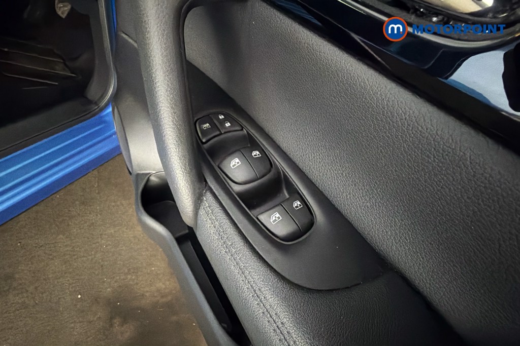 Nissan Qashqai Acenta Premium Manual Diesel SUV - Stock Number (1615591) - 20th supplementary image