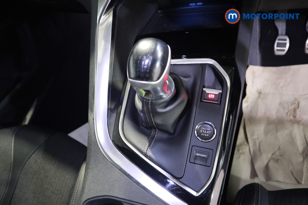 Peugeot 5008 Gt Line Premium Manual Diesel SUV - Stock Number (1615997) - 11th supplementary image